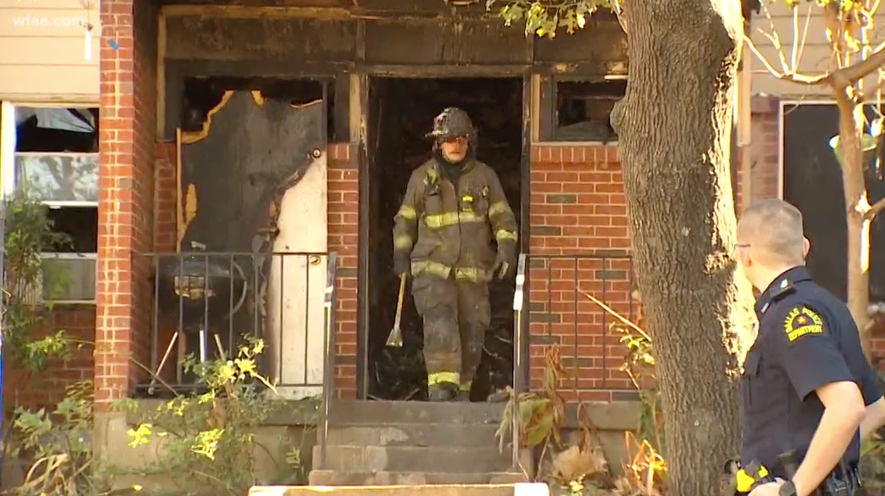 Oak Cliff neighbors suspect arson